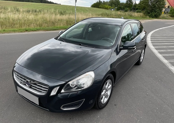 Volvo V60 cena 47900 przebieg: 140000, rok produkcji 2013 z Nidzica małe 497